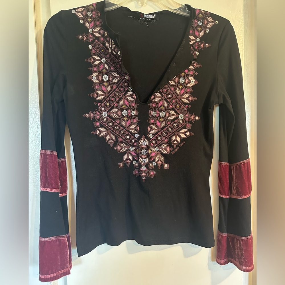 Vintage Morgan de Toi Black Top with Pink Embroidery Size Small